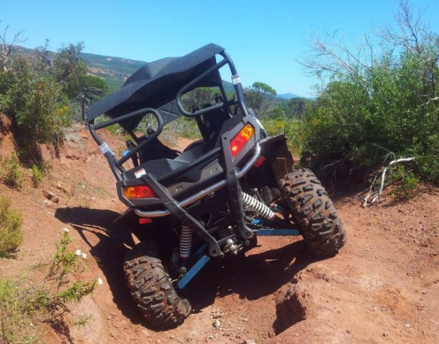  2013 年新越野车S Quad 